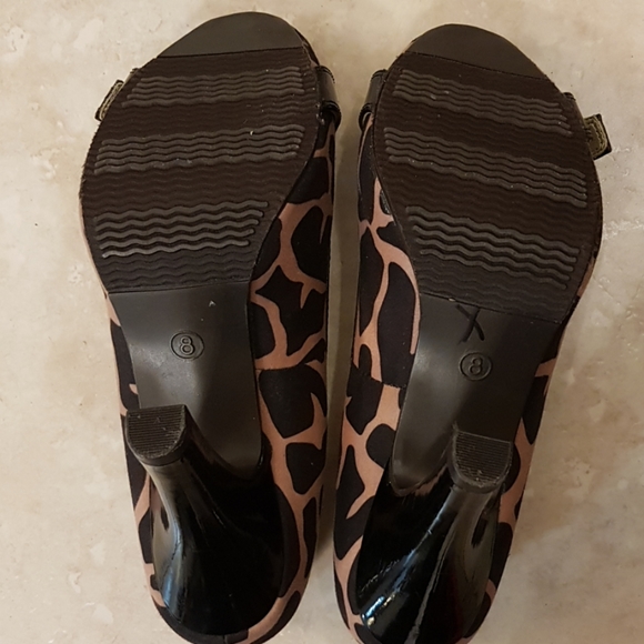 Peep-toe giraffe pattern heels - Picture 4 of 5